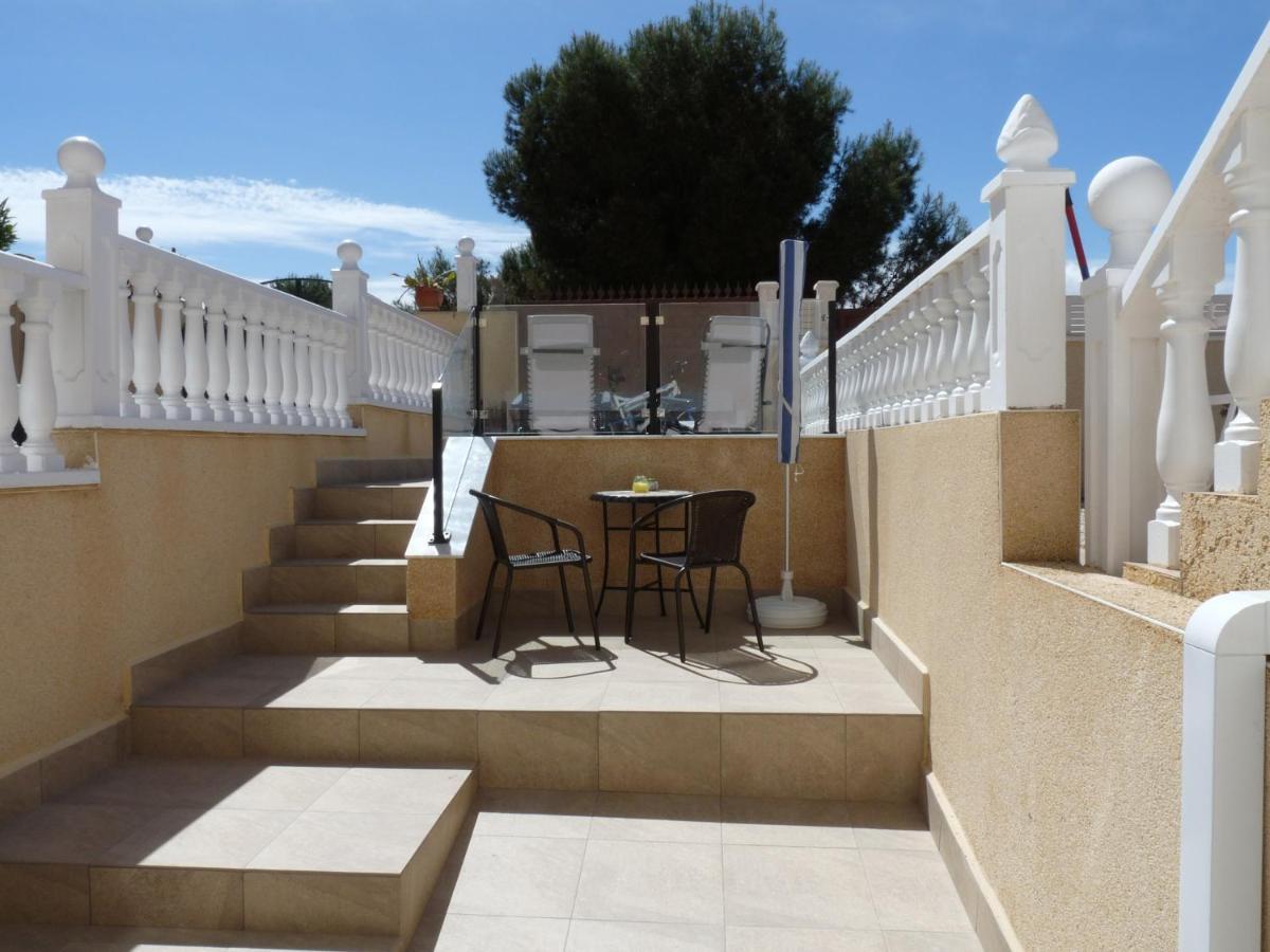 Modern Apartment Near Beach La Mata  Zewnętrze zdjęcie